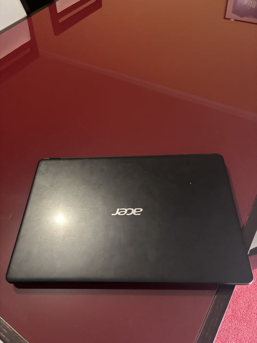 Acer extensa 15.