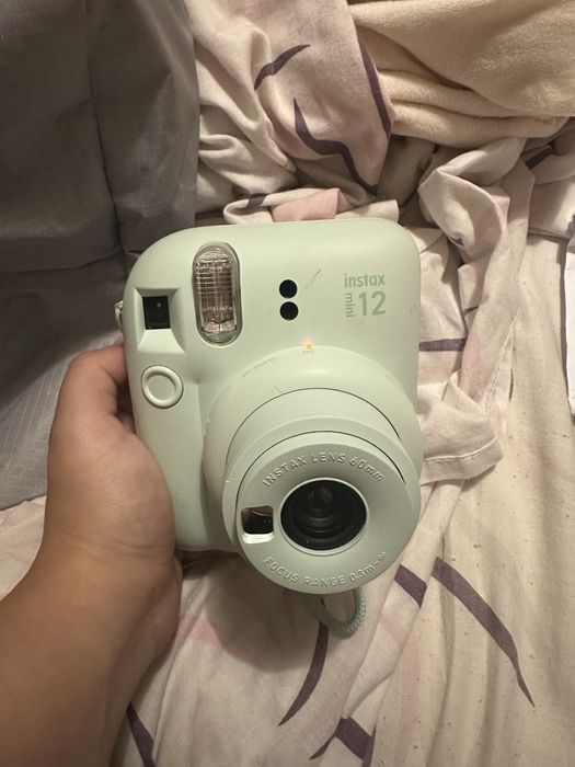 Instax mini 12 - como nova
