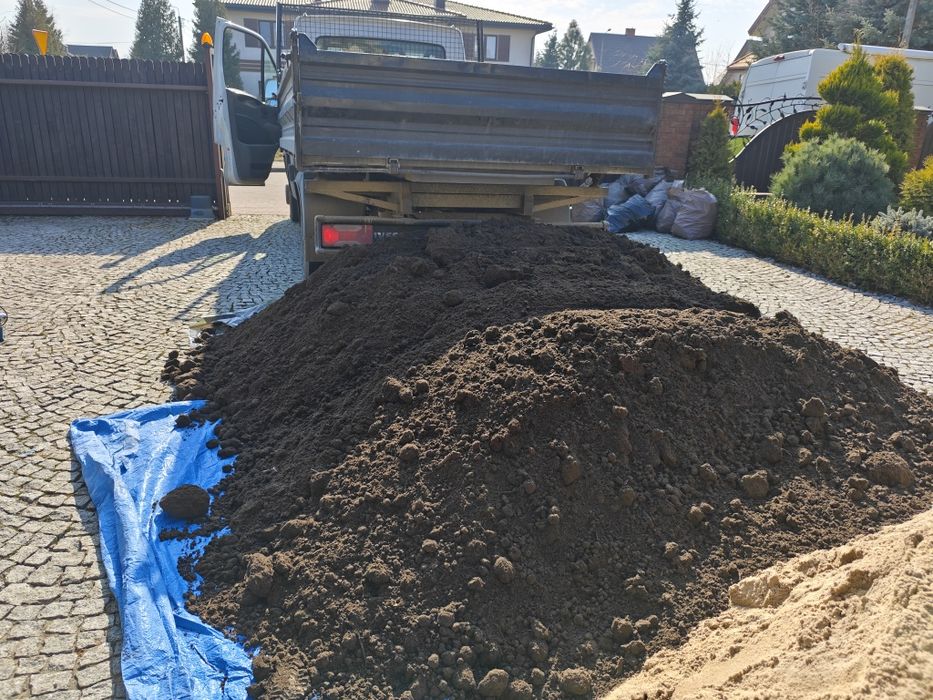 Ziemia Siana Pod Trawnik 4Tony.