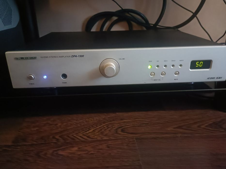 Ailiph Doepa　まとめ売り Продам усилитель,.Hi-End Aleks 1500.: 5 500 грн. - Усилители и