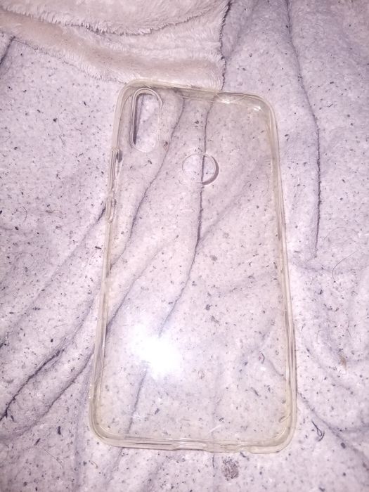 Etui na telefon.