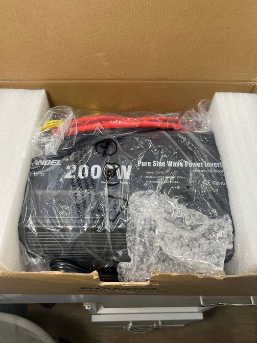 Інвертор GIANDEL 2000W