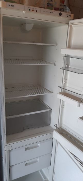 Холодильник б/у.