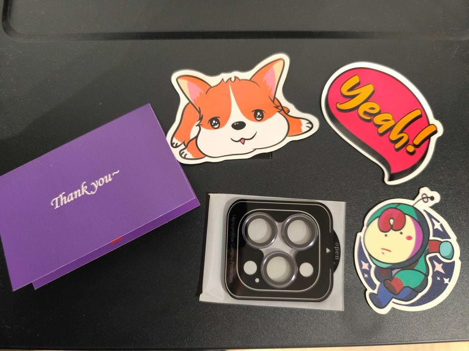 Ochronne szkło hartowane UniqueMe na aparat iPhone 14 Pro / Pro Max