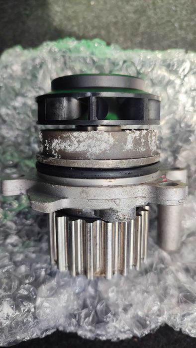 Продам комплект ГРМ+ помпа  до Б7 пасат універсал 2.0 дизель