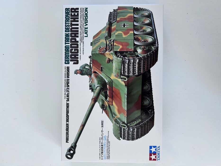 Czołg Jagdpanther model do sklejania Tamiya 35203