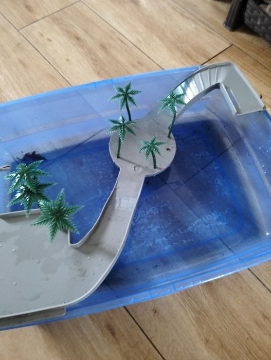 Vendo aquário para tartarugas desmontável