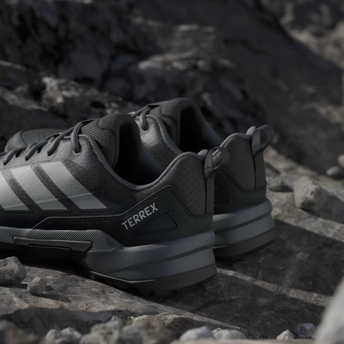 Кросівки Adidas terrex