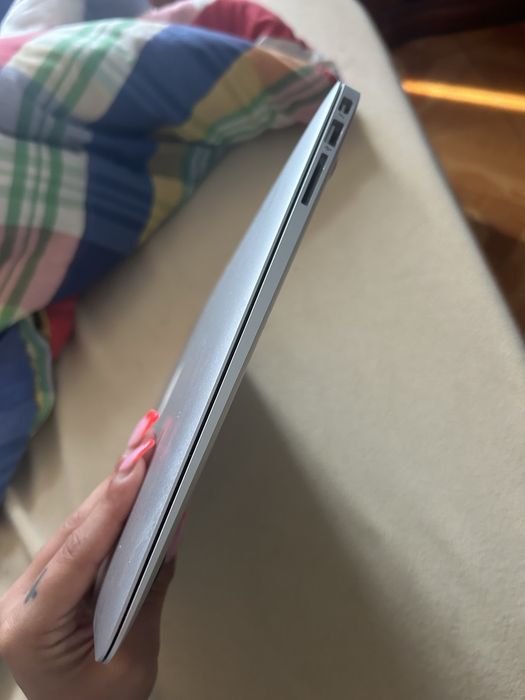 Apple Macbook air