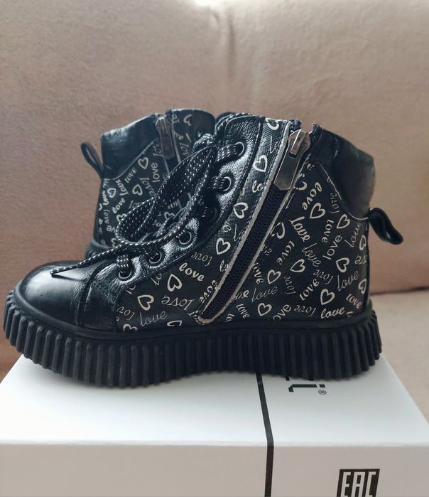 Демісезонні, шкіряні черевики на дівчинку, 31р.