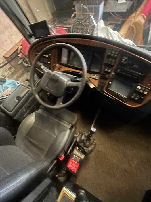 Autocarro Volvo Noge