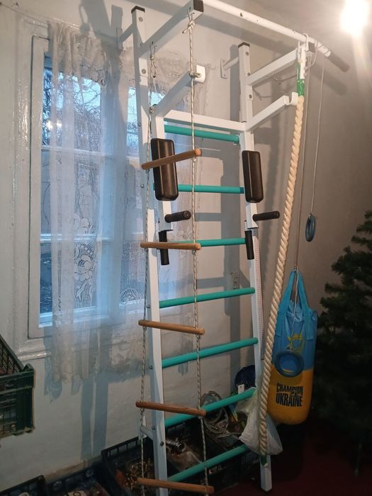 Шведська стінка б/в