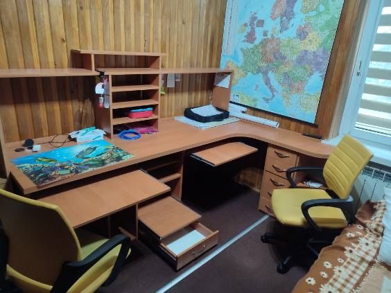 Biurko dwustanowiskowe + krzesła