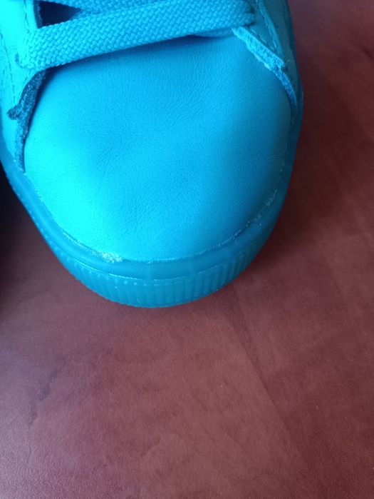 кросівки Puma 37,5