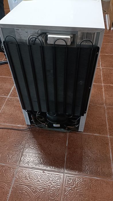 Arca congeladora vertical Haier