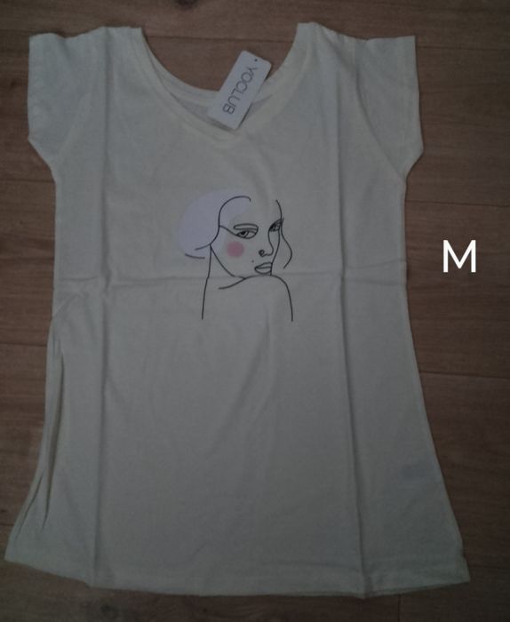 T-shirt damski - rozmiar M