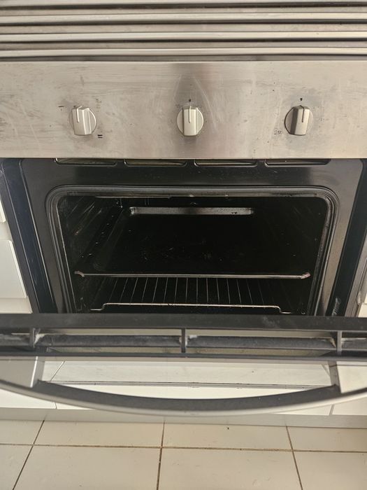 Forno  desocupar funciona a 100%