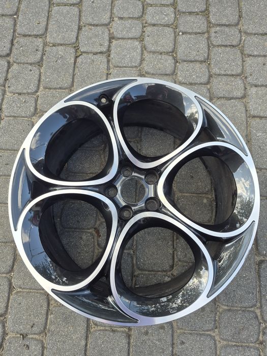 Felga aluminiowa Alfa Romeo Stelvio 20