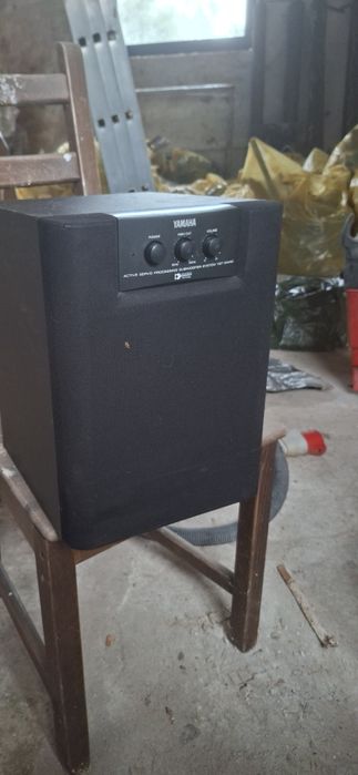 Yamaha yst-sw40 wzmacniacz