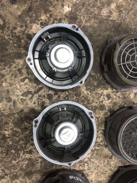 Динамик в дверь задний Audi A4 B8 A5 Q5 8K0035411 8R0035411 динамік