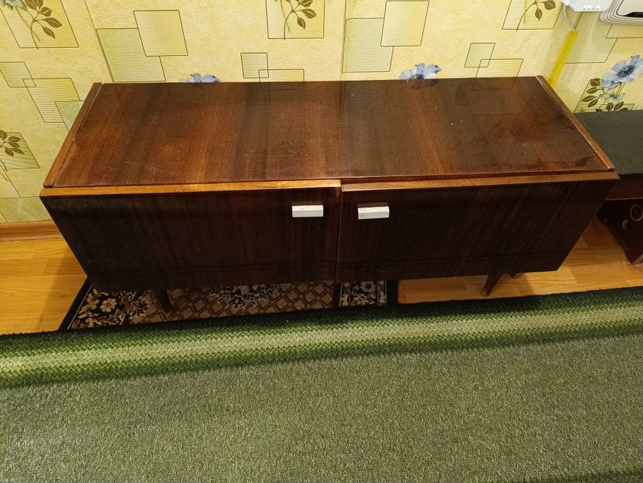 Продам стінка комод сервант