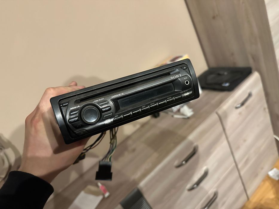 Radia samochodowe JVC Pioneer Sony USB dotykowe