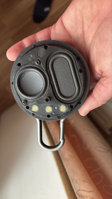 JBL clip 3 портативна колонка