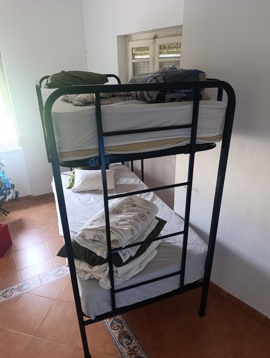 Beliche com 1 colchão