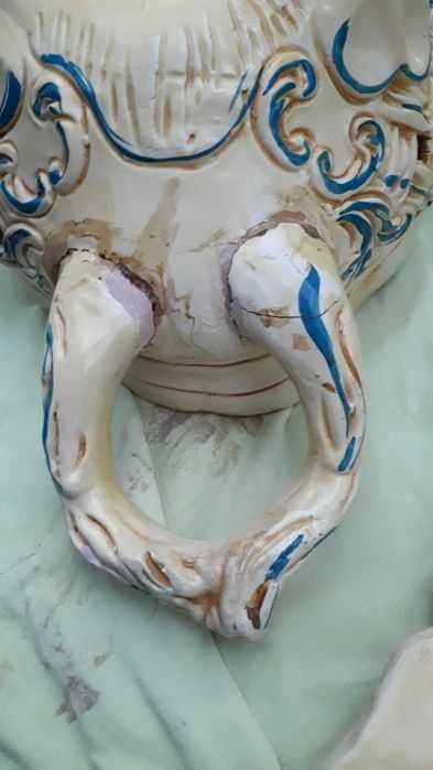 Terrina antiga com prato grande