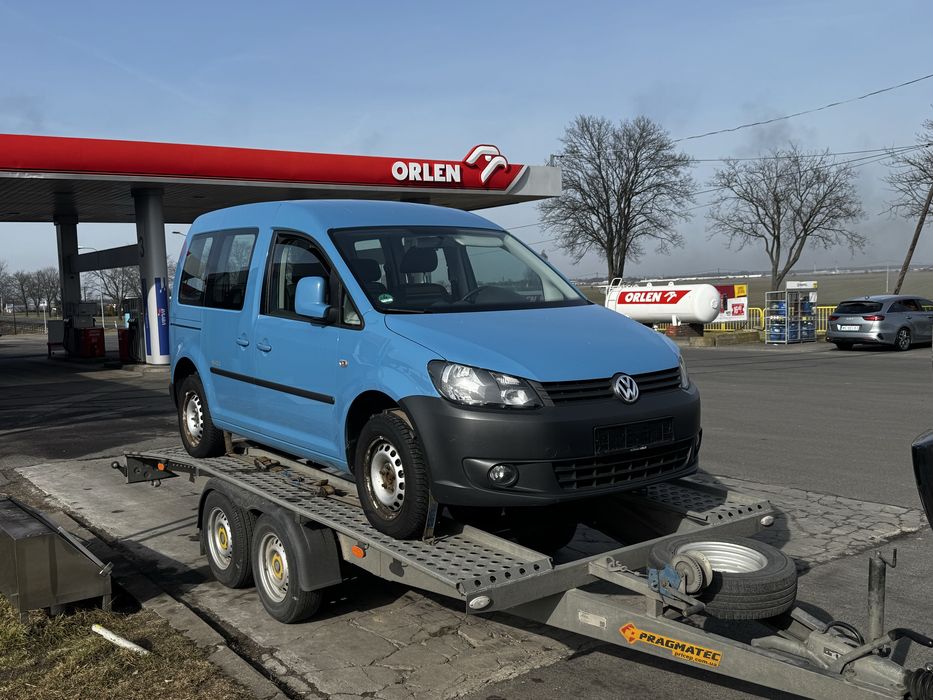 Продам VW Caddy 09.2013 року 2.0 бензин EcoFull(метан)
