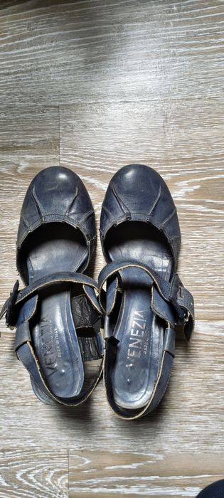 Sprzedam damskie buty Venezia