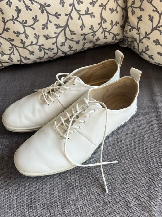 Ecco skorzane damskie białe trampki eleganckie 37