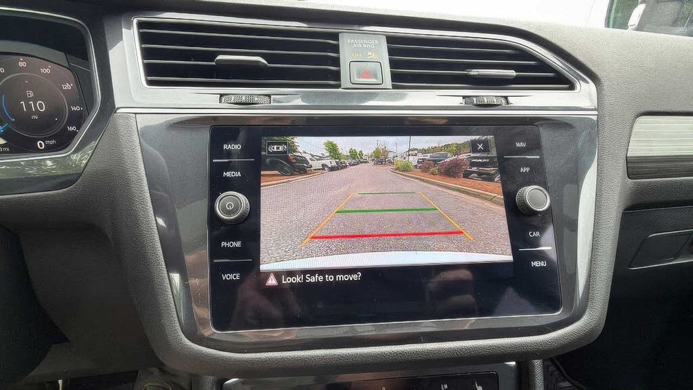 Volkswagen Tiguan SEL R-Line 4Motion      2024