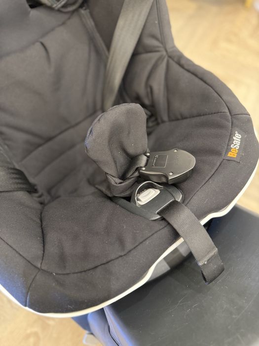 Fotelik samochodowy BeSafe iZi Twist  - LUSTERKO GRATIS