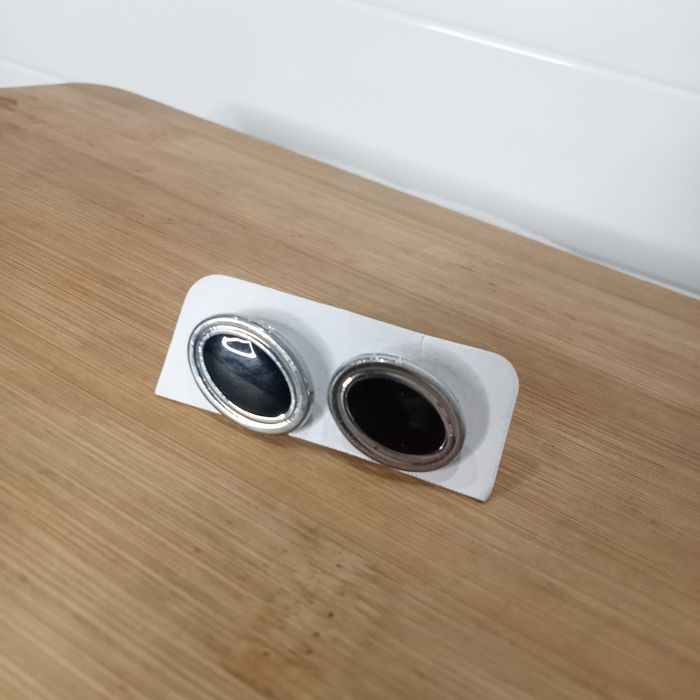 Nowe spinki do mankietów koszuli