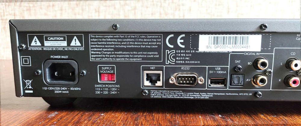Arcam SA10 усилитель со встроенным ЦАП и фонокорректором производства Англии.