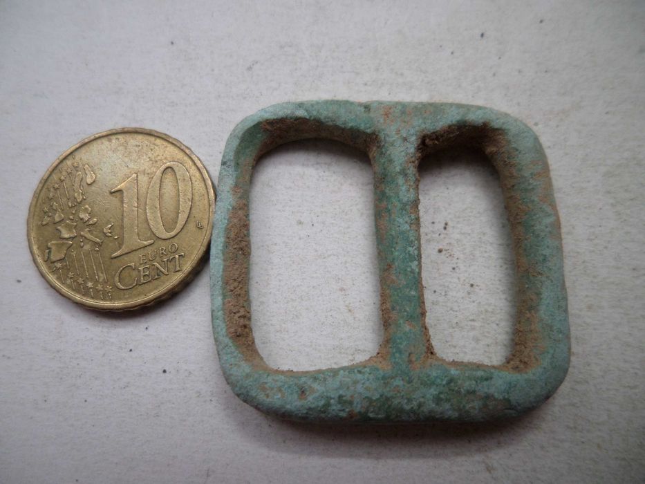 Fivela muito antiga em Bronze