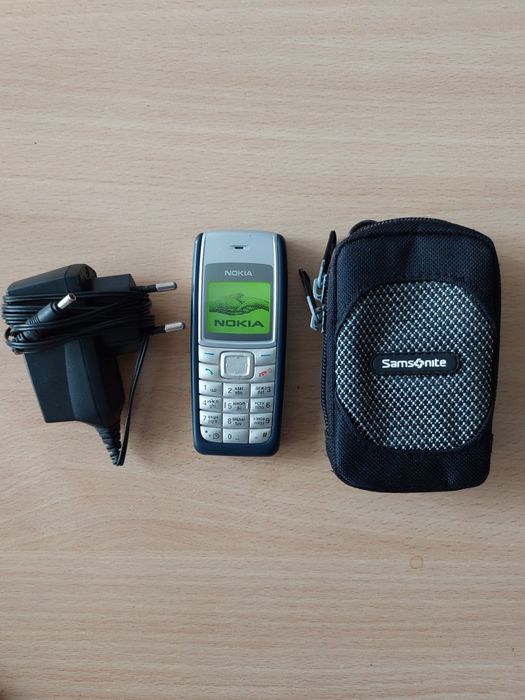 Мобильный телефон Nokia 1112 рабочий с зарядкой и чехлом без батареи