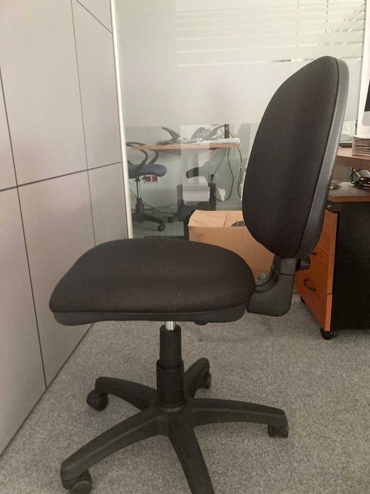 Cadeiras de Escritório (Operacionais) – Várias Disponíveis | Preço Baixo