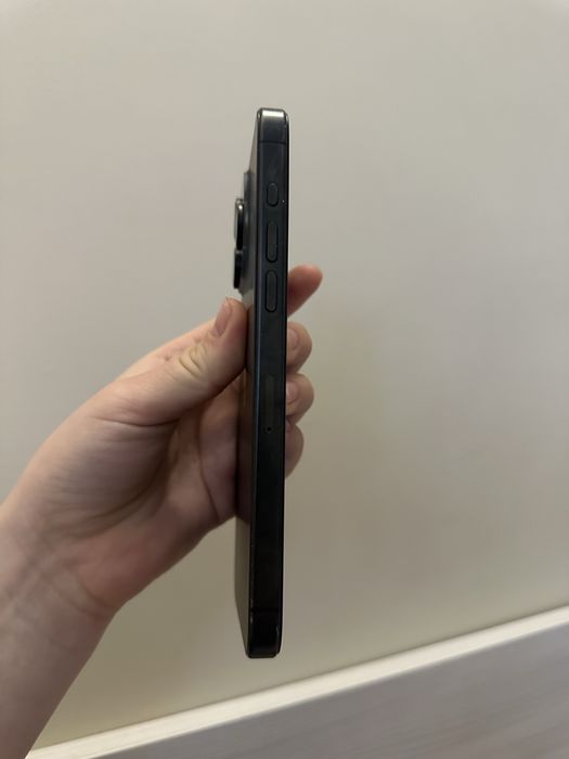 Айфон 15 pro max 256 заблок