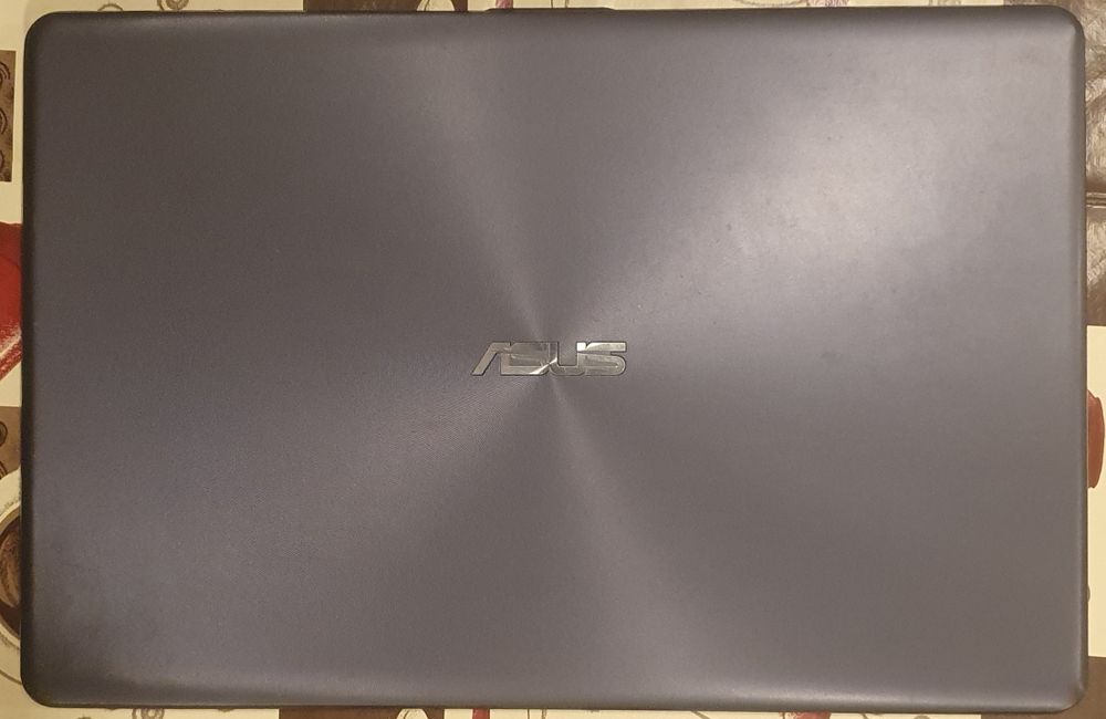 Portátil Asus VivoBook A542UR 15.6"