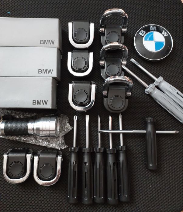 Петля для Кріплення вантажів BMW В багажник