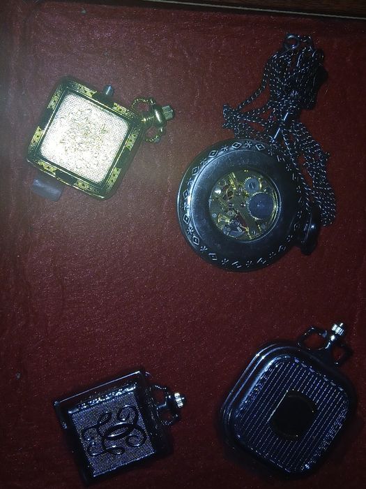 Relógios de bolso a corda  novos por  25€ cada