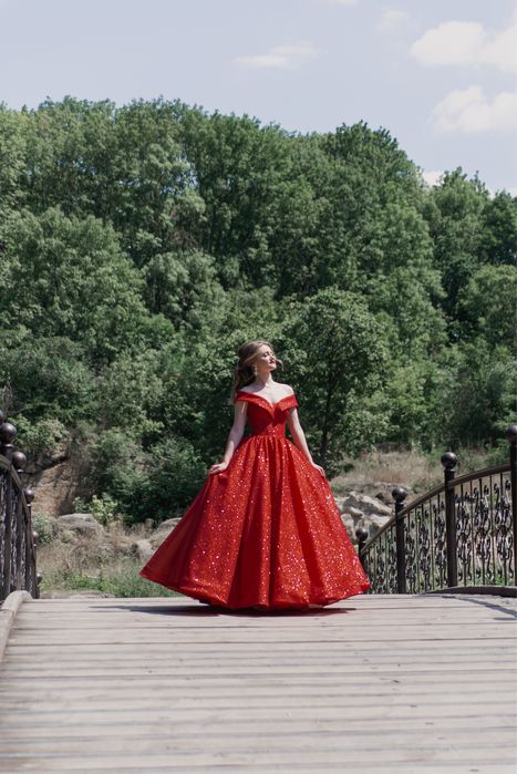 Випускна сукня , розмір С-М