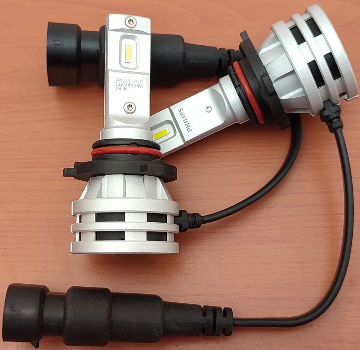 Philips Lâmpadas LED HB3 HB4