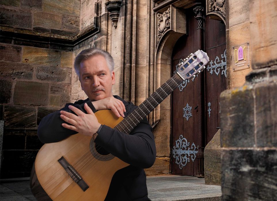 Уроки игры на гитаре в Харьковской ДШИ ,частным образом и дистанционно