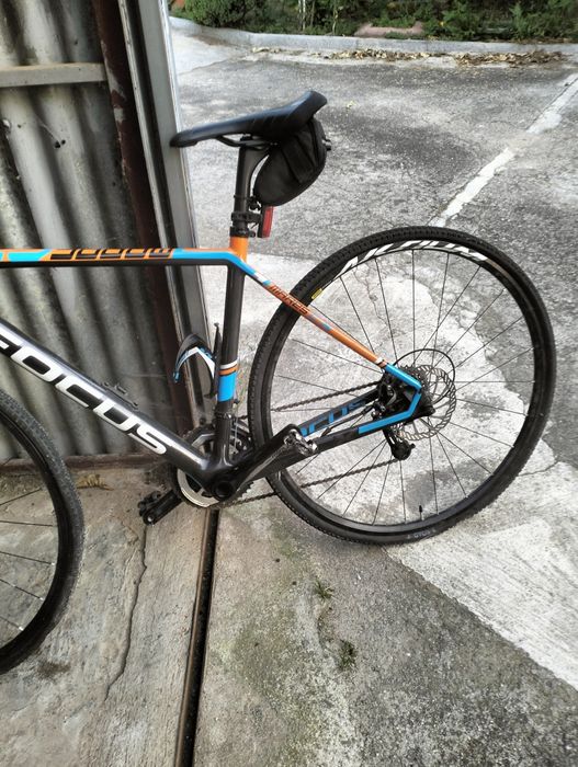 Bicicleta Focus Marés em Carbono(Gravel)