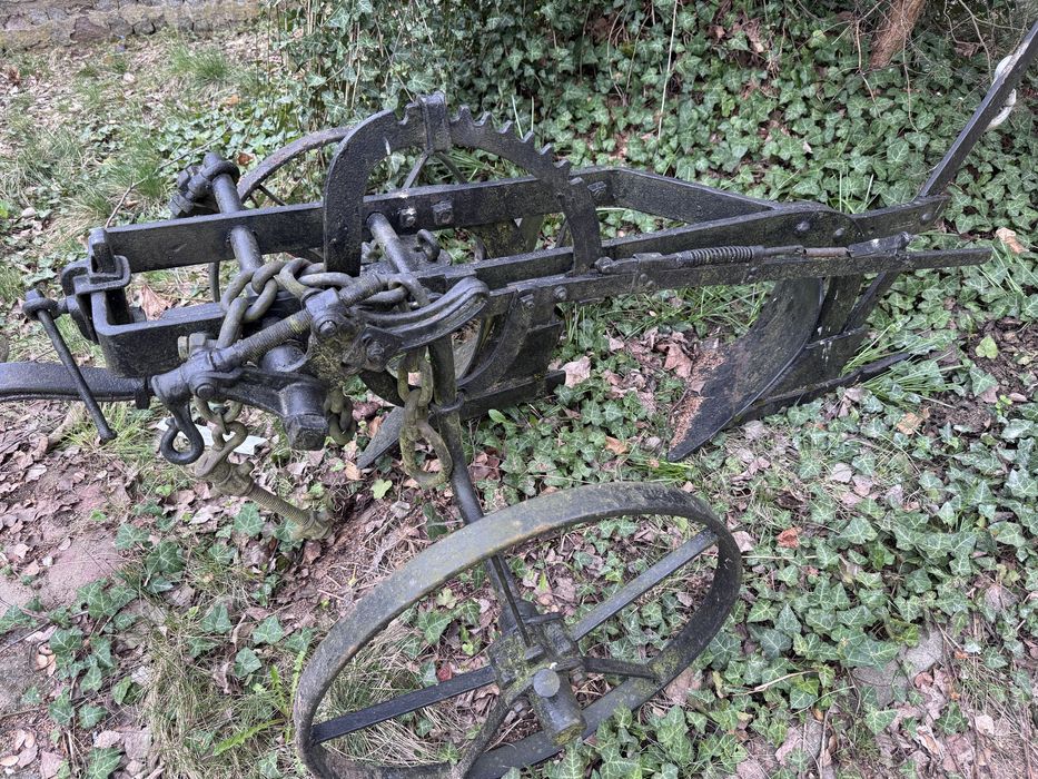 PRL zabytkowy PŁUG KONNY dwuskibowy okazja super stan