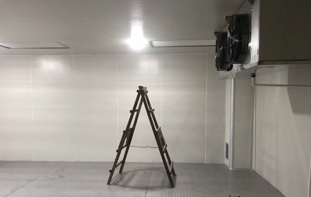 Сендвіч панелі агрегати випарники - охолодження кондитерських виробів