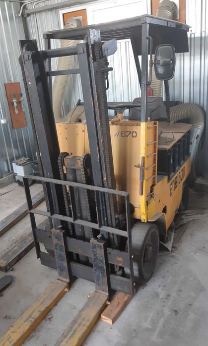 Електронавантажувач б/в ЕПВ-1638, 1996 р.в.,  із зарядним пристроєм